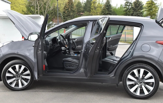 Kia Sportage cena 66900 przebieg: 200000, rok produkcji 2016 z Wojnicz małe 781